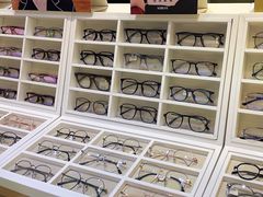 -沫芮眼镜·蔡司官方授权店(人民广场店)