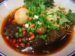 牛肉面-车沾巷·重庆老味豌杂面