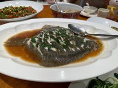 -翠山·映月湖景餐厅(映月湖公园店)