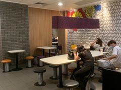 大堂-麦当劳(宝山大厦店)