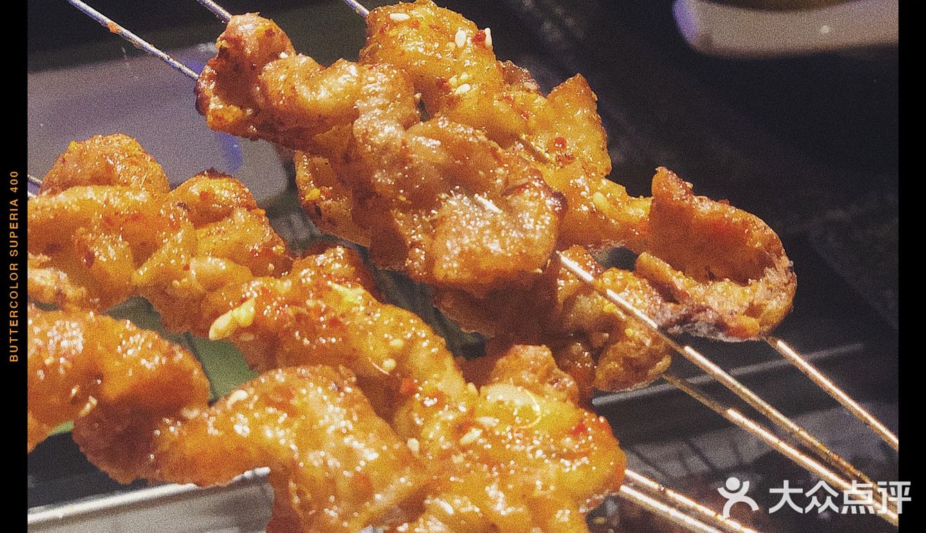 广州嘆店丨山洞恐龙懒人烤串🦖🦖走进诸锣记的世界！