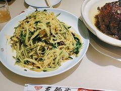 -老码头黑皮肘子锅包肉(赣水路店)