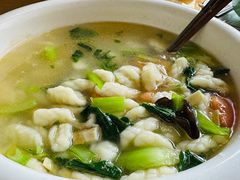 网红米筛爬-芦茨金富饭庄·25年老字号·专做稻草鸡