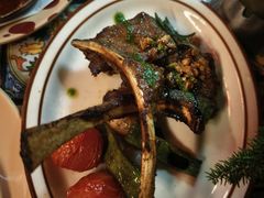 香烤羊排-BROWNSTONE布朗石西班牙餐厅(富城店)