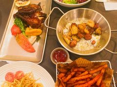 -théATRE茶聚场·餐厅(环球金融中心店)