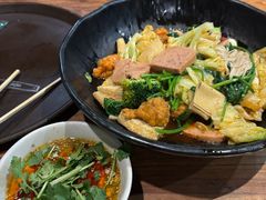 -万记麻辣烫国展总店