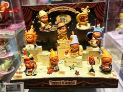 -泡泡玛特POPMART(上海环球港店)