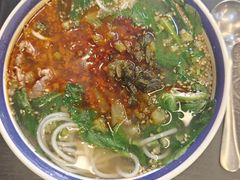 -云阿蛮云南生烫牛肉米线(奉贤路店)