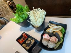 -东椰·海南椰子鸡火锅(朝阳门店)