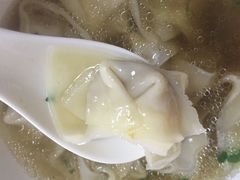 小馄饨-周震馄饨
