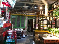 大堂-钢管厂歆瑞源油卤串串香(春熙路太古里店)