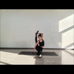 -亚太瑜伽普拉提学院