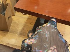 -VENCHI 闻绮(上海佛罗伦萨小镇店)
