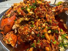 -凤凰路何眼镜香辣蟹(花果园店)