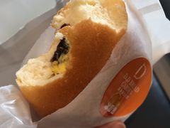 -顶东面包花园·生日蛋糕(世博店)
