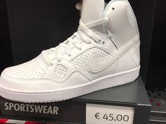 -潘多夫名品奥特莱斯