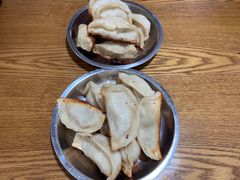 -黄阿姨锅贴大王(万航渡路店)