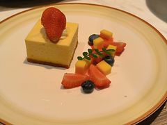 -深圳国际会展中心希尔顿酒店(前海华发冰雪世界店)