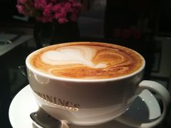 卡布奇诺-上海锦江汤臣洲际大酒店柒酒廊