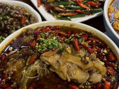 -李双猪·小龙虾·烧烤·羊肉煲(乐山店)