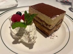 -Wolfgang’s Steakhouse 沃夫冈牛排馆(上海白玉兰广场店)