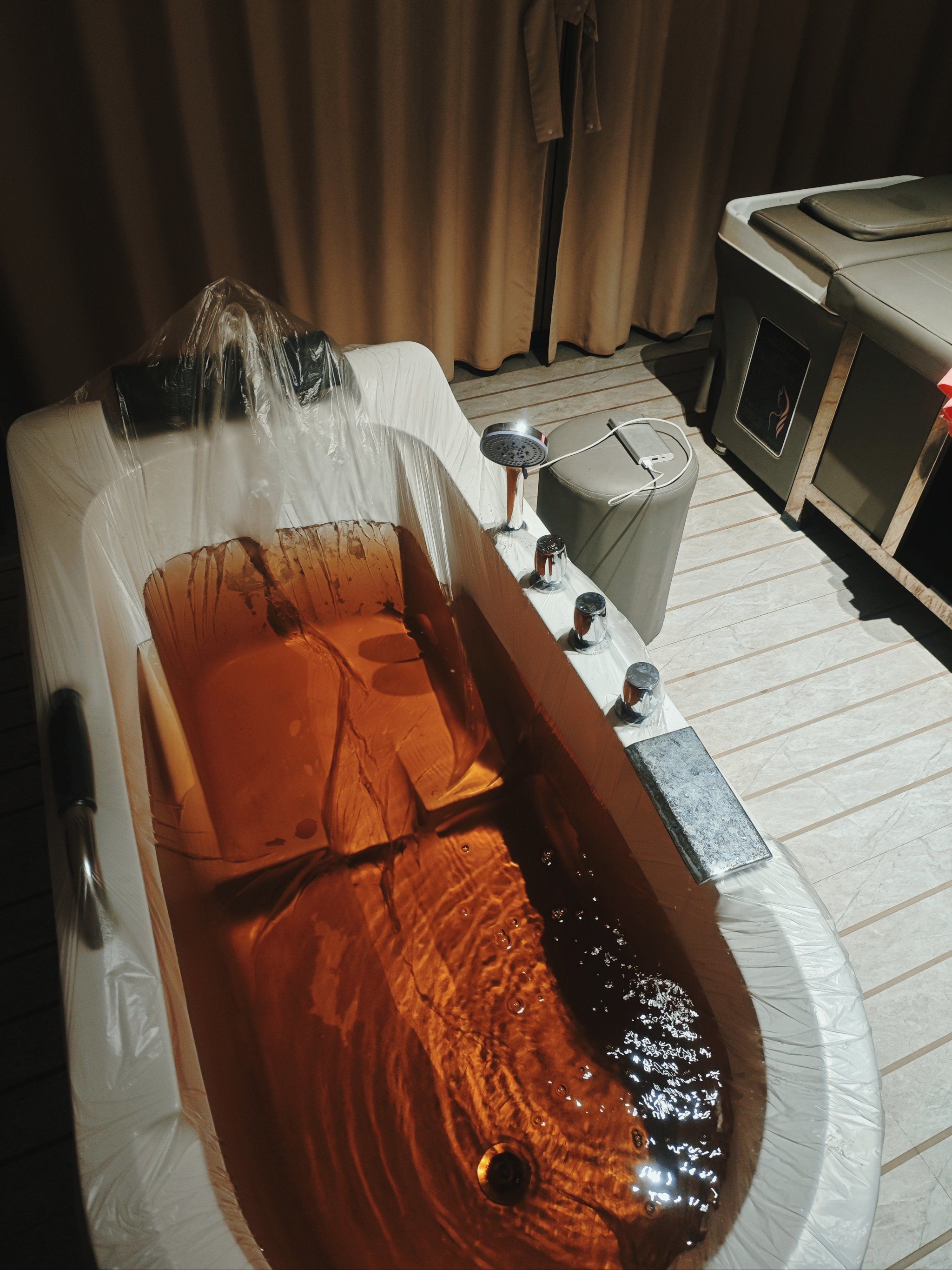 了可以就地淋浴 然后去自己的房间休息一下 也可以继续spa按摩或搓澡