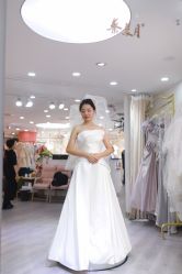 -台湾蔡美月婚纱租赁