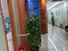 -茂菊口腔连锁(浦东南路店)
