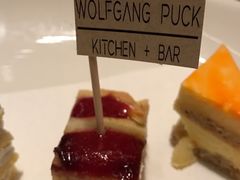 -WOLFGANG PUCK KITCHEN & BAR(迪士尼小镇店)