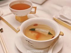 鲜虾松茸清鸡汤-东海朗廷酒店-唐阁T’ANG COURT 中餐厅