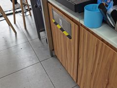 -便利蜂(河东区十一经路68号店)