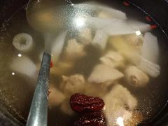 -香巴拉云南餐厅(华莱坞店)