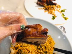 -港丽餐厅(高德置地店)