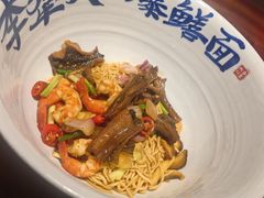 -李犟大爆鳝面·手工蟹黄包(湖滨西湖店)