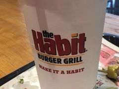 -The Habit Burger Grill 哈比特汉堡(爱琴海店)