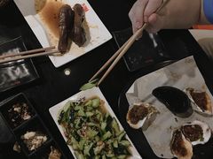 -何师烧烤·香辣蟹·川菜·30年老品牌(太古里旗舰店)