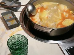 -喃喃椰·糟粕醋·椰子鸡火锅(七堡花园店)