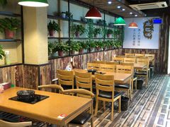 露天位-陆记牛庄·碳锅龙虾烧烤(爱上花园店)