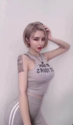 -时尚殿堂明星门店