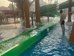 -泉城欧乐堡水上世界