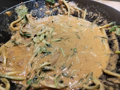 -鱼窝棚柴火铁锅炖(富山屯店)