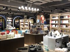 -光海书局(南京东路第一百货店)