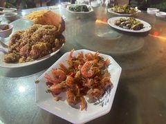 -岛中岛·海鲜大排档·万宁老字号(东澳店)