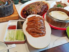 -梅利汴京烤鸭•开封豫菜地标店(东大街店)