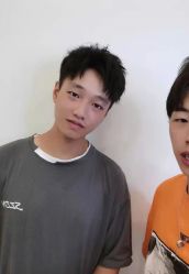 -V8潮牌·接发烫染连锁