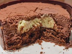 -VERIE BAKEHOUSE