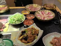 -臻牛烤肉