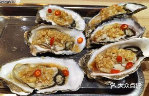 Braised Oyster with Garlic
