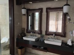 -三亚湾海居铂尔曼度假酒店