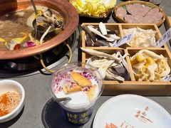 -阿婆情腊排骨火锅·野生菌季(古城旗舰店)